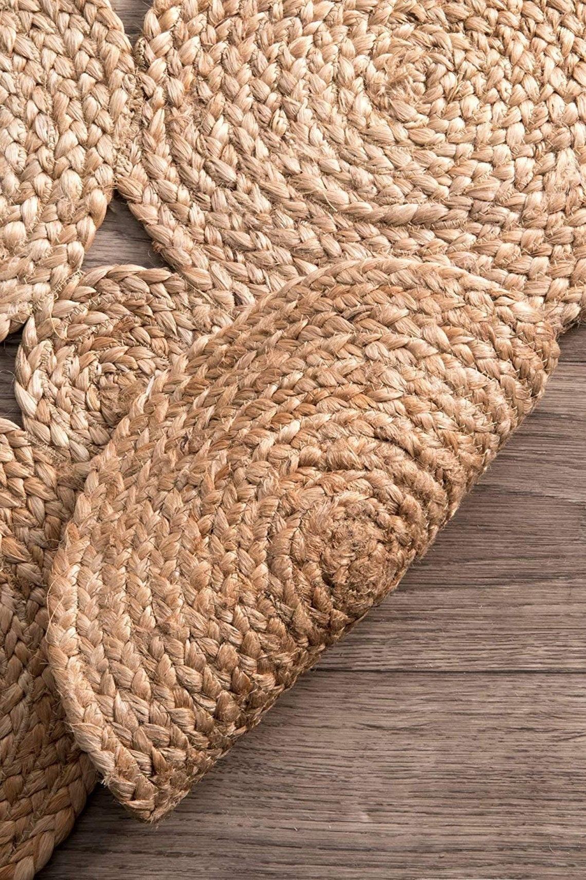 Trendy design hand made jute rug